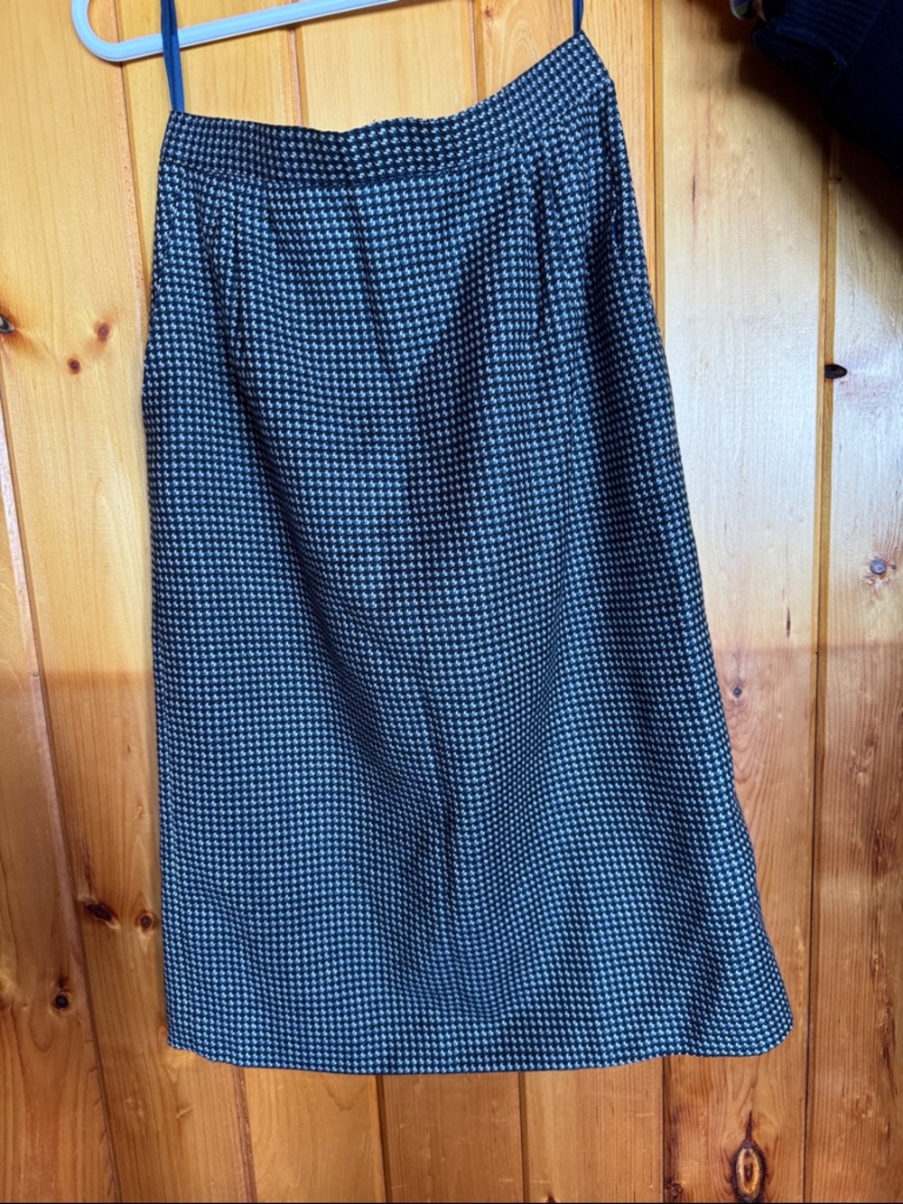 Black and White Houndstooth Midi Skirt